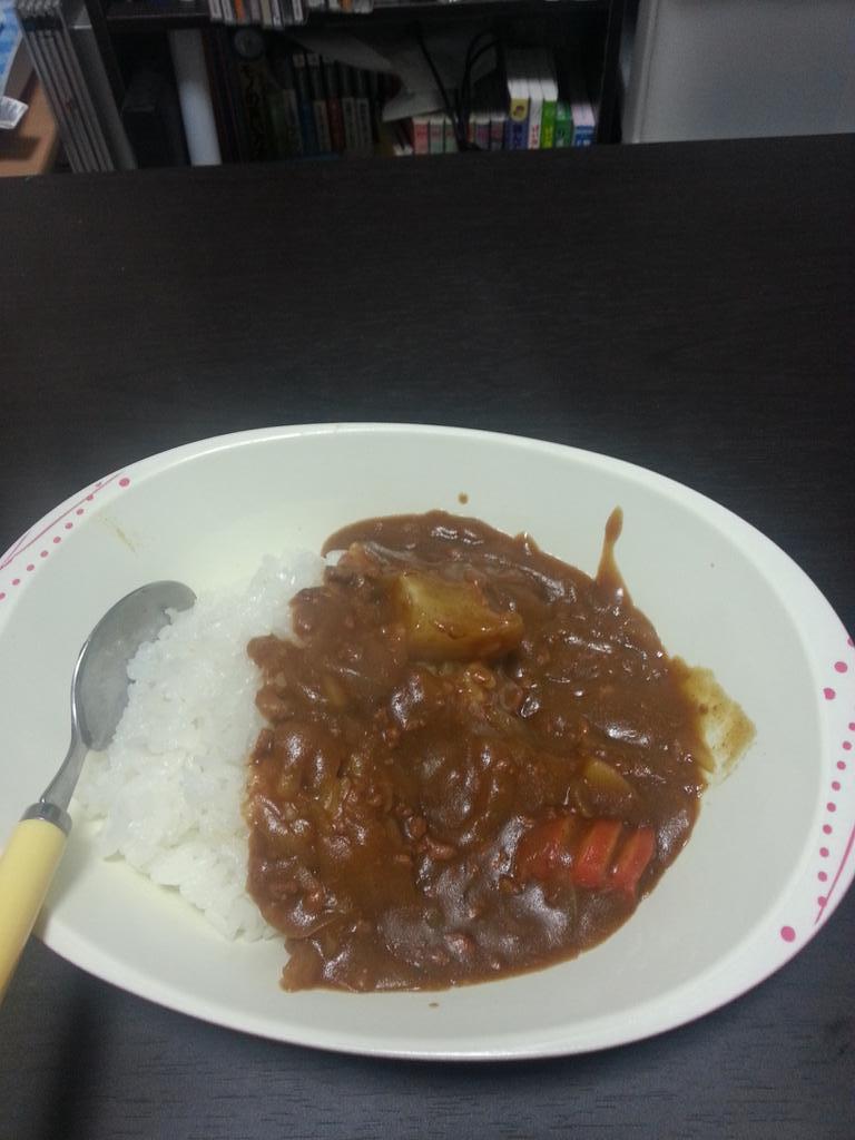 山田 義理 カレー作ったよ Http T Co Kqtybe8juu