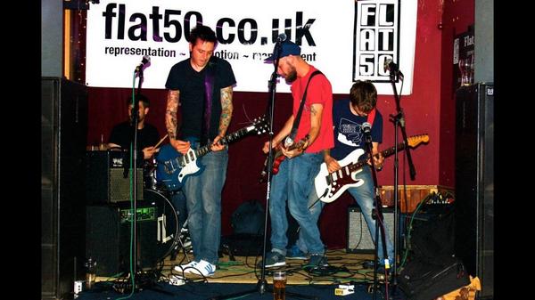 flat50arts's tweet photo. @thplondon performing last week @TheStagsHeadHox - thanks for headlining, loud, raucous, messy - just how we like it! http://t.co/ER1FWzn8YA