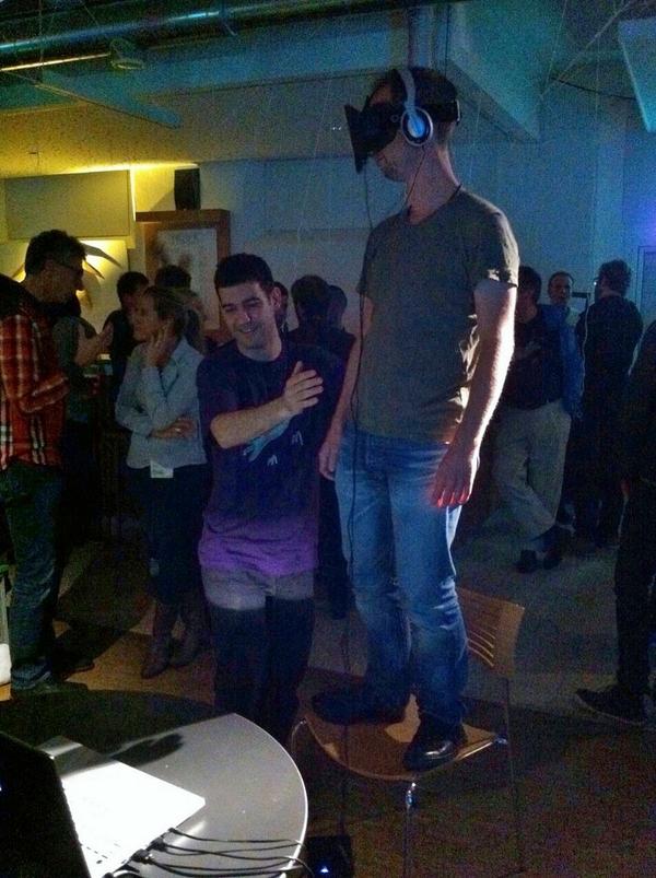 Anchel's tweet photo. Lots of people played Terminal Vertigo at #SelectStartPlay, among them @martinhollis, of GoldeneEye fame http://t.co/7DiqPO1duy