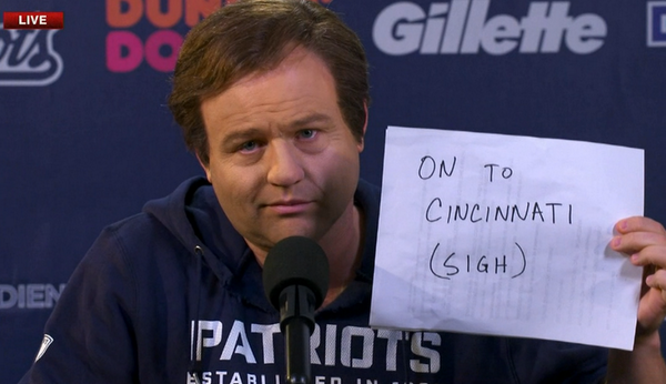 ESPNNFL's tweet photo. "On to Cincinnati" ---> Genius @FrankCaliendo.

WATCH: http://t.co/VL7SVvmqwe http://t.co/r5SPR9adQU
