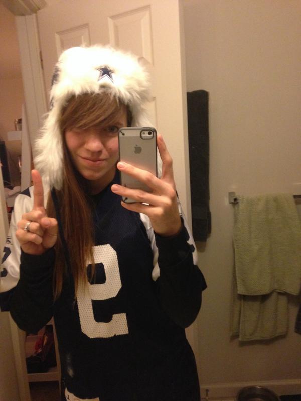 amandub's tweet image. Battle For Texas today! #GameDayFun #SundayFunday #WinwithBST #CowboysNRG #cowboysnation #DALvsHOU @dallascowboys