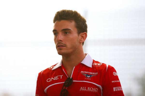 BBCSport's tweet image. F1 driver Jules Bianchi is out of surgery &amp;amp; breathing on his own after #JapaneseGP crash. bbc.in/1vHOXdS