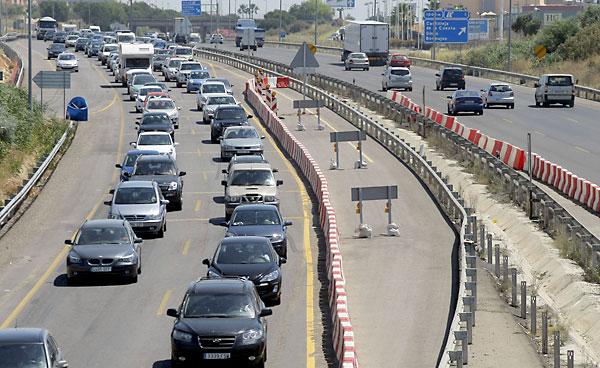 Desde este lunes, cortes de tráfico en la A-49 por obras. Éstos son los días y las horas: owl.li/CitSq