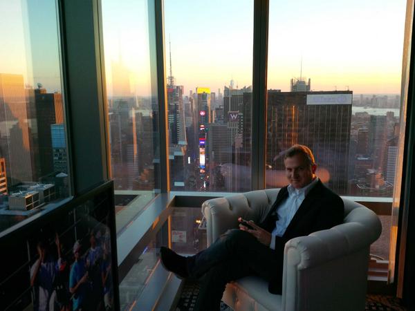 joshualebowitz's tweet image. My favorite place to get all of my work done --