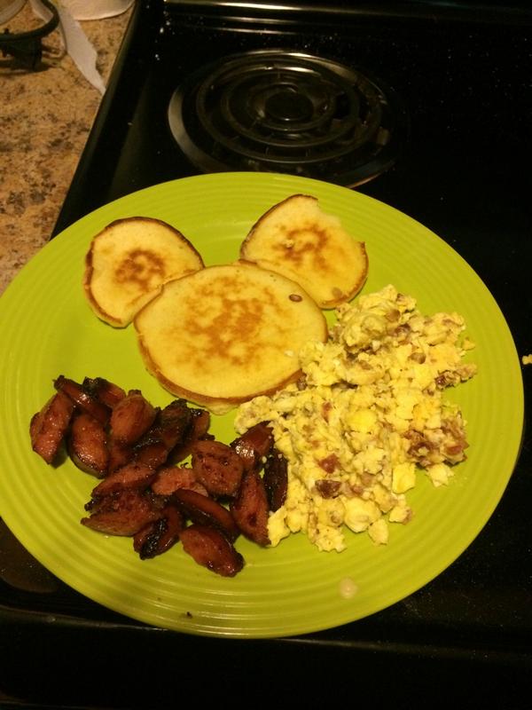 Amjayy_'s tweet photo. Mickey Mouse pancakes! Thanks so much for being there for support &amp; having my back. I💛U sis! @_yassmineee http://t.co/jknlP0CUYR
