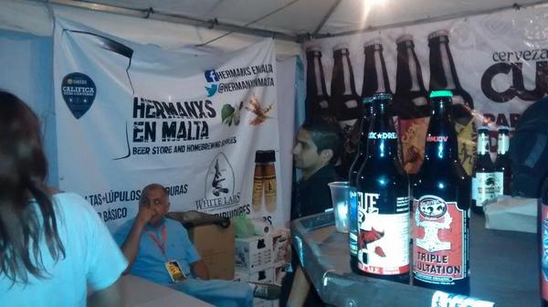 Hermanos En Malta tweet media