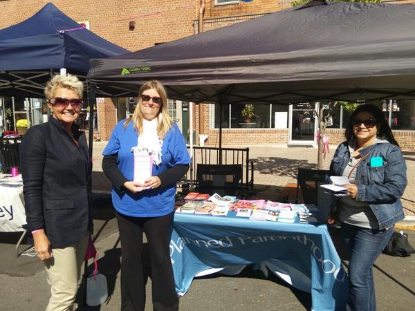 janicekovach's tweet photo. It is #BreastCancerAwarenessMonth! Visiting the table @ the Somerville Street Fair! #RunWithJanice #GetInformed http://t.co/sFdZ1ROgu7