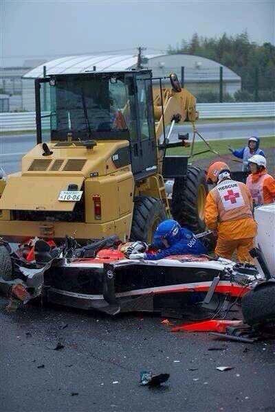 Accidente Jules Bianchi BzNLpejCAAAMtjq