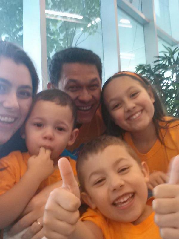 mommaleite's tweet photo. #lovefirstdallas http://t.co/RoUz3iJSN5