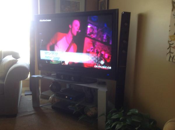 dothome7's tweet photo. Just saw @MitchBelot on #ourcalgary #RockYourCampus #yyc #yycmusic http://t.co/VMdiOG3YpW
