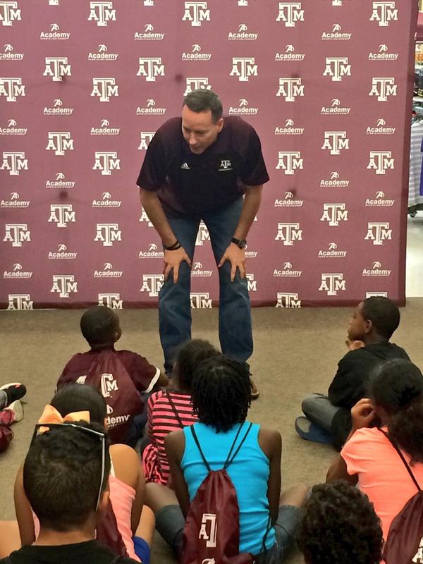 ActuallyBrandon's tweet photo. .@Coach_Kennedy and @TAMUyell with the Boys and Girls Club before their @Academy shopping spree! #12DaysofMadness http://t.co/8UhJJPJin3