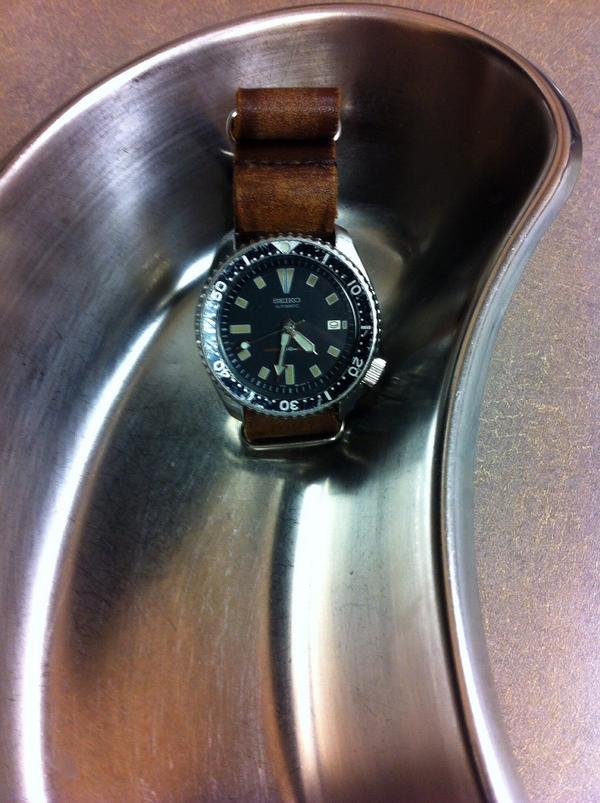 CrustyTheSeiko's tweet photo. @SeikoBlumo You think you've got it bad? I'm in a bedpan. A BEDPAN. http://t.co/qc44BVW7U4