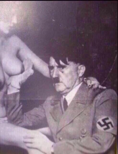 Males_Thoughts's tweet photo. When bae's horny but you're trying to invade Poland http://t.co/ZS29xoHBYu