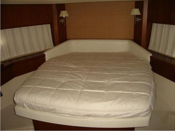 lolawolfA's tweet photo. Llegué mi niña! después de un largo día con 2 chulazos me voy a la cama d nuevo, esta vez a descansar ;) @ShelaByB http://t.co/kXxVRXHYZT