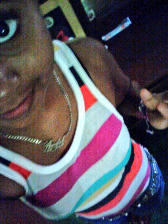 Amabelqm's tweet photo. Socia nunca voy ah ser como usted... Llegar ah su nivel es imposible! Poss no ladro (.I.) #Bitch'... #HolaaGente ;) http://t.co/hefyQuehMz