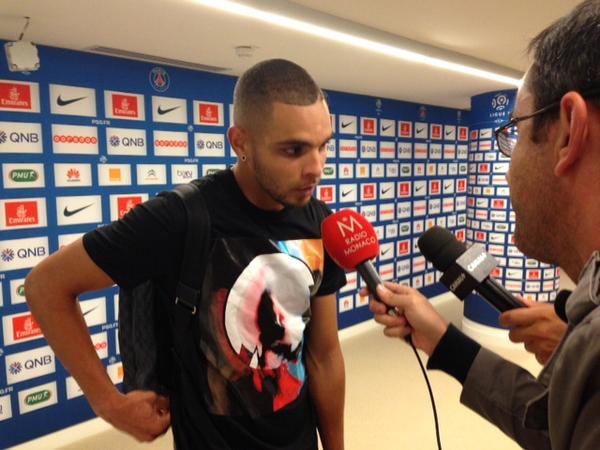 AS MONACO / JOUEURS ET COACHS - Page 30 BzNsjAXIgAAwgdf