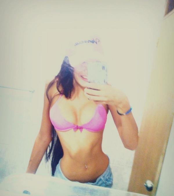 Andreina fayola (@andreinafayola) on Twitter photo 