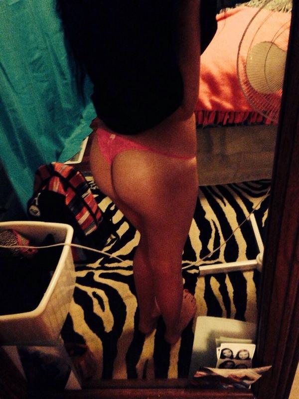 mybadhabbits's tweet photo. Some Booty Submissions From A Sexy Follower! 😍🍑 #BxxtyEmpire http://t.co/7FnxhdCYRp