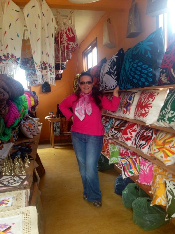 Omiramirez27's tweet photo. @secturhidalgo, experiencia única conocer Tenango de Doria cuna de los textiles más bellos de Hidalgo, los invito http://t.co/odRL7UkoPd