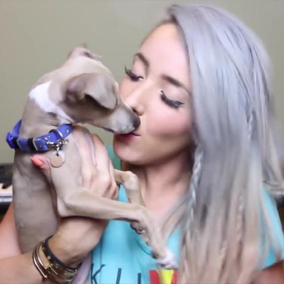 Jenna_Family's tweet photo. @Jenna_Marbles You's are so cute 😍😍 http://t.co/OYWogUmVFl