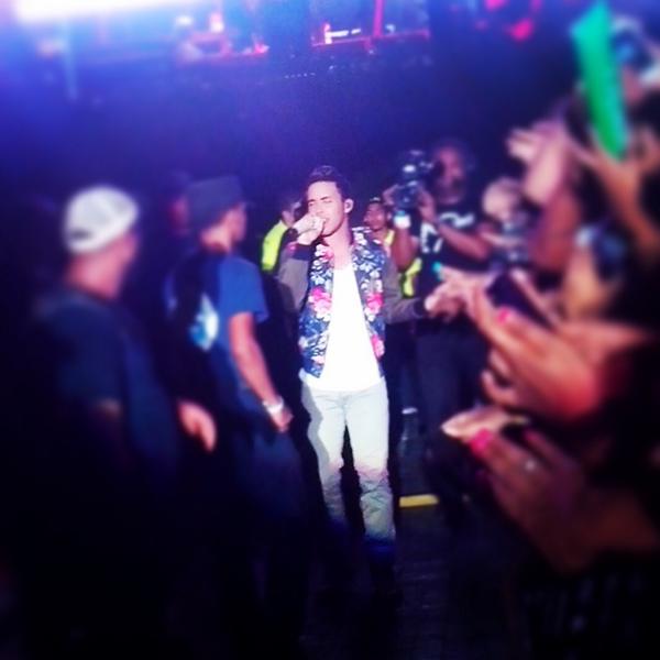 PrinceRoyce's tweet photo. Nada como el cariño de mi tierra! Gracias República Dominicana http://t.co/w82zcNAx1E