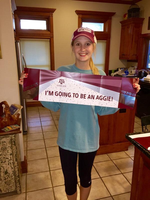 TAMUclassof2019's tweet photo. โ@Paige76086379: Whoop โค๏ธ๐ http://t.co/ioH9B2oC1lโ #NoWhooping #ButCongratulations๐