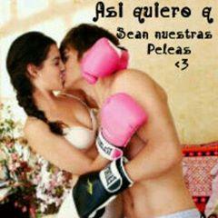 DSoondar's tweet photo. Jaja por aki bacilandome a todo el ke se me benga jaaajaaa te amo bby http://t.co/To8vFYI1bH
