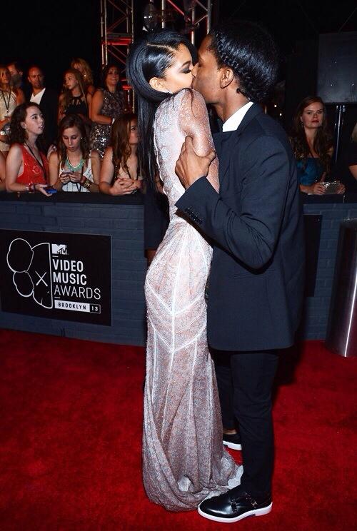 Qui_WOWW's tweet photo. "@Fetish4myBeauty: “@Zyelonkimble14: ASAP done won!  http://t.co/7TodYqIrer” @Qui_WOWW"you're late tho hatin ass heffa!