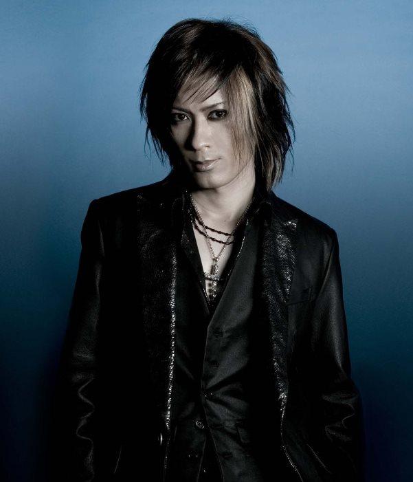 V Tanu Libraian La Cryma Christi 本日はtakaの誕生日です おめポン Http T Co 0cqn653min Twitter