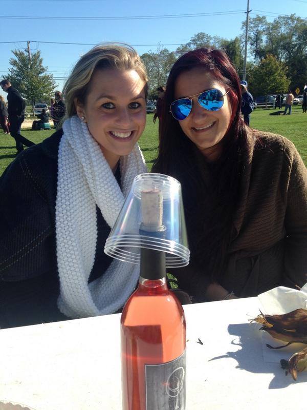 coleypalo's tweet photo. GREAT day on the North Fork out east on the Island with these lovely ladies! #falltivities @gretski922 @Tina__Tweets http://t.co/FCY4cBeQqG