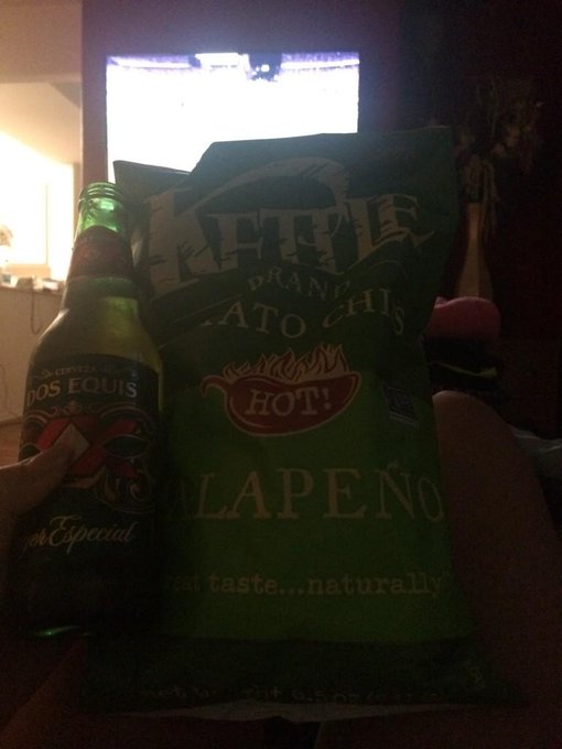 I was going to be good today but then I remembered it was Sunday and football is on. #typicalsunday #imaguy<a href="/tag/typicalsunday"class="tags"><span>#typicalsunday</span></a><a href="/tag/imaguy"class="tags"><span>#imaguy</span></a>