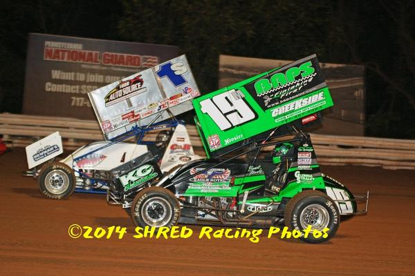 shred_photos's tweet photo. @WilliamsGrove @WorldofOutlaws 10-4-14 @Brent_Marks and @LSchuchart1s #NationalOpen52 http://t.co/Z3MyGWjOSS
