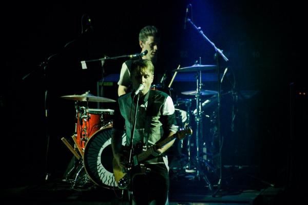 ReddsColombia's tweet photo. TAKE ME OUT!!! @Franz_Ferdinand #LetsDry http://t.co/CRvxvGh5LI