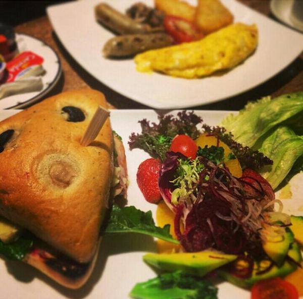 Embedded image permalink