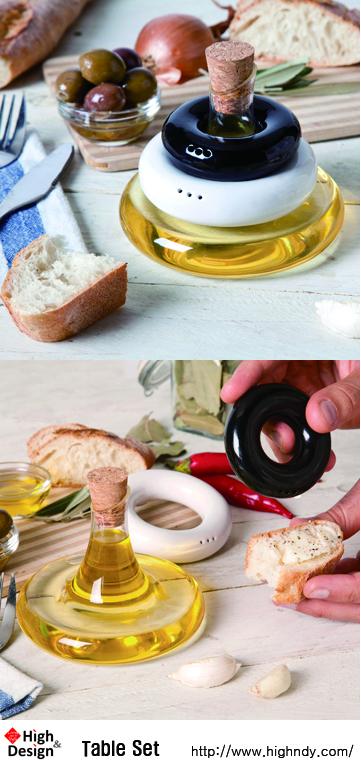 원하는 뭐든걸 쏙쏙~~~~ 
오일후추 소금통~~
highndy.com 으로 오시면 전세계디자인 제품들이~~