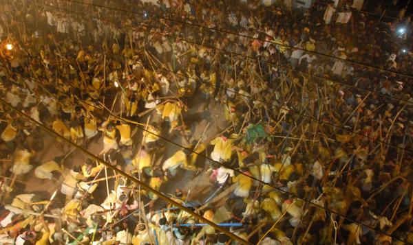 htTweets's tweet photo. #InPictures | Did you know there's a temple in Andhra where devotees go to kill or be killed? http://t.co/XLaC3Aajn0 http://t.co/UgvuY1OVr8