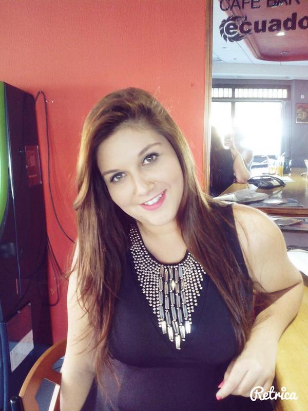 KittyMoree's tweet photo. Los domingos en @Cafe_Ecuador @93evaPerez 😁😁🍸 http://t.co/Uvdp2QORKr