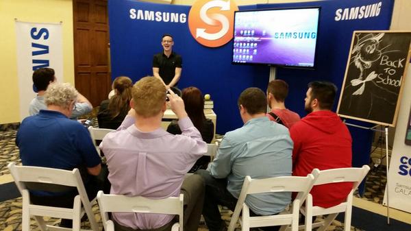 briancot2000's tweet image. #Note4HAL Justin still has it...