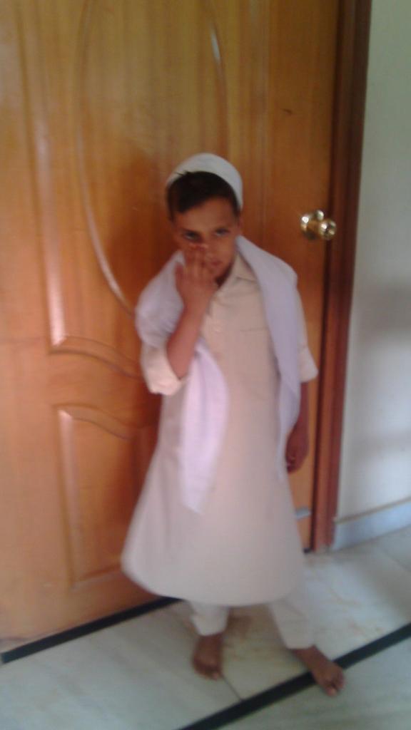SarfrazAlvi's tweet photo. Eid Mubarak to all...:) http://t.co/5Kssut7WhP