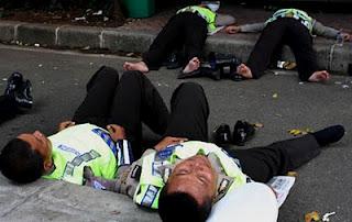 kalo yang beginian di tebar di jember malah gpp hihihih <a href="/KawalJember/">Kawal Jember Kita</a> <a href="/KabJember/">Jember</a> <a href="/infojember/">INFOJEMBER</a> #Kota1000PolisiTidur