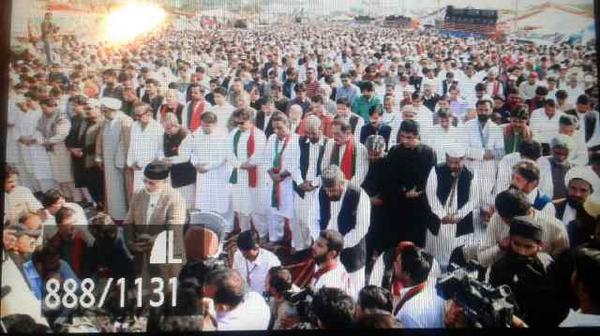 Imran Khan tweet media