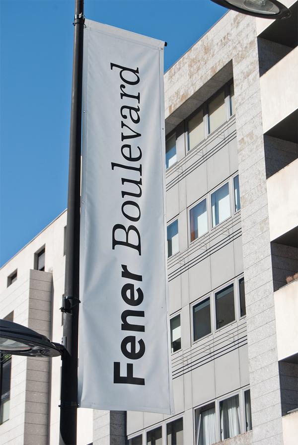 FenerBoulevard's tweet photo. Ja ha estat instal·lada la nova identitat gràfica de Fener Boulevard. Vine a gaudir-ne! http://t.co/Eqob5w84fx http://t.co/DYWYdWi0BI