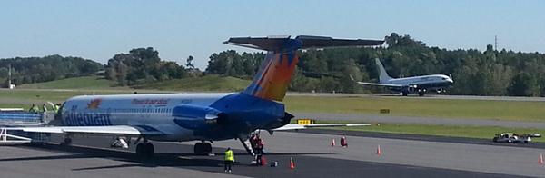 ConcordAirprtNC's tweet image. We had both of our large aircraft airlines @AllegiantTravel and @CharterMiamiAir operating at @ConcordAirprtNC today!