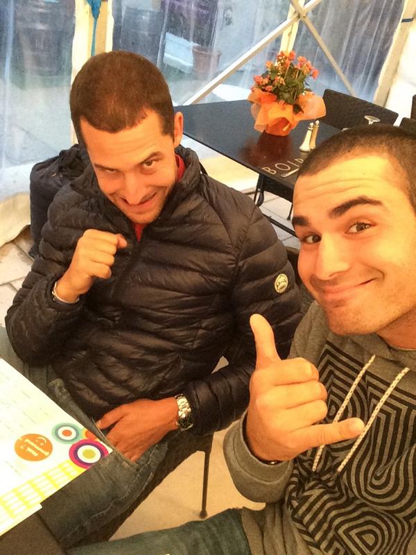 Petit dîner avec <a href="/_SCHWARTZOU_/">A.SCHWARTZ</a> !! <a href="/DecottLafon/">Mathieu Decott Lafon</a> tu es en retard !!!!!!!