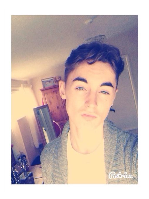 Hairs messy but it's finally getting longer🙌 http://t.co/BaR3JIvyfY<a href="/tag/worldcup"class="tags"><span>#worldcup</span></a><a href="/tag/qatar2022"class="tags"><span>#qatar2022</span></a><a href="/tag/eng"class="tags"><span>#eng</span></a><a href="/tag/engfra"class="tags"><span>#engfra</span></a>