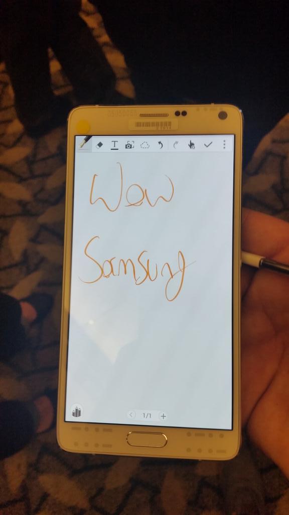 bashjarmash's tweet image. #Note4HAL