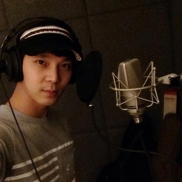 RSmusicXth's tweet photo. In the studio making of #อกหักแล้วไง #LikeASunshine #ซิงเกิ้ลใหม่ค้าบบบ Our 5th single #... http://t.co/mJ9NTburzM http://t.co/WRSKFEIjFf