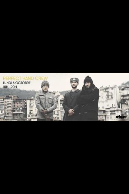 We live on <a href="/RinseFrance/">Rinse France</a> TONIGHT w/ some guests! 6pm-8pm ! Madness! #WinterIsComing #perfecthandcrew #rinsefr #grime