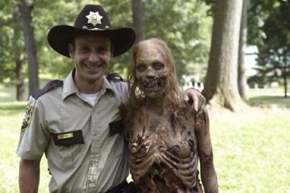 GreenHemUSA's tweet photo. Need a Zombie Friend? Pick up yours at the Walking Dead #WalkingDead #ZombiesRule #Zombies #OfficerRick http://t.co/TGWxGiNRmg