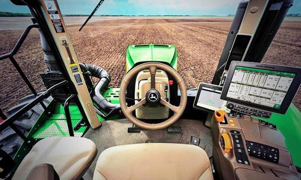 TheChadColby's tweet image. What&apos;s your office view today?  Cool picture, @machinefinder @JohnDeere #deere